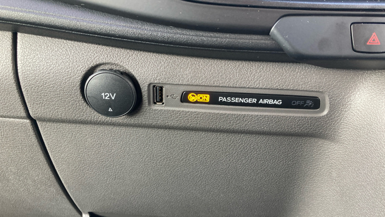 Ford Transit 350 L2 Diesel Fwd 2.0 EcoBlue 130ps H2 Leader Van [DAP]